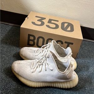 Yeezy 350 v2 cream white